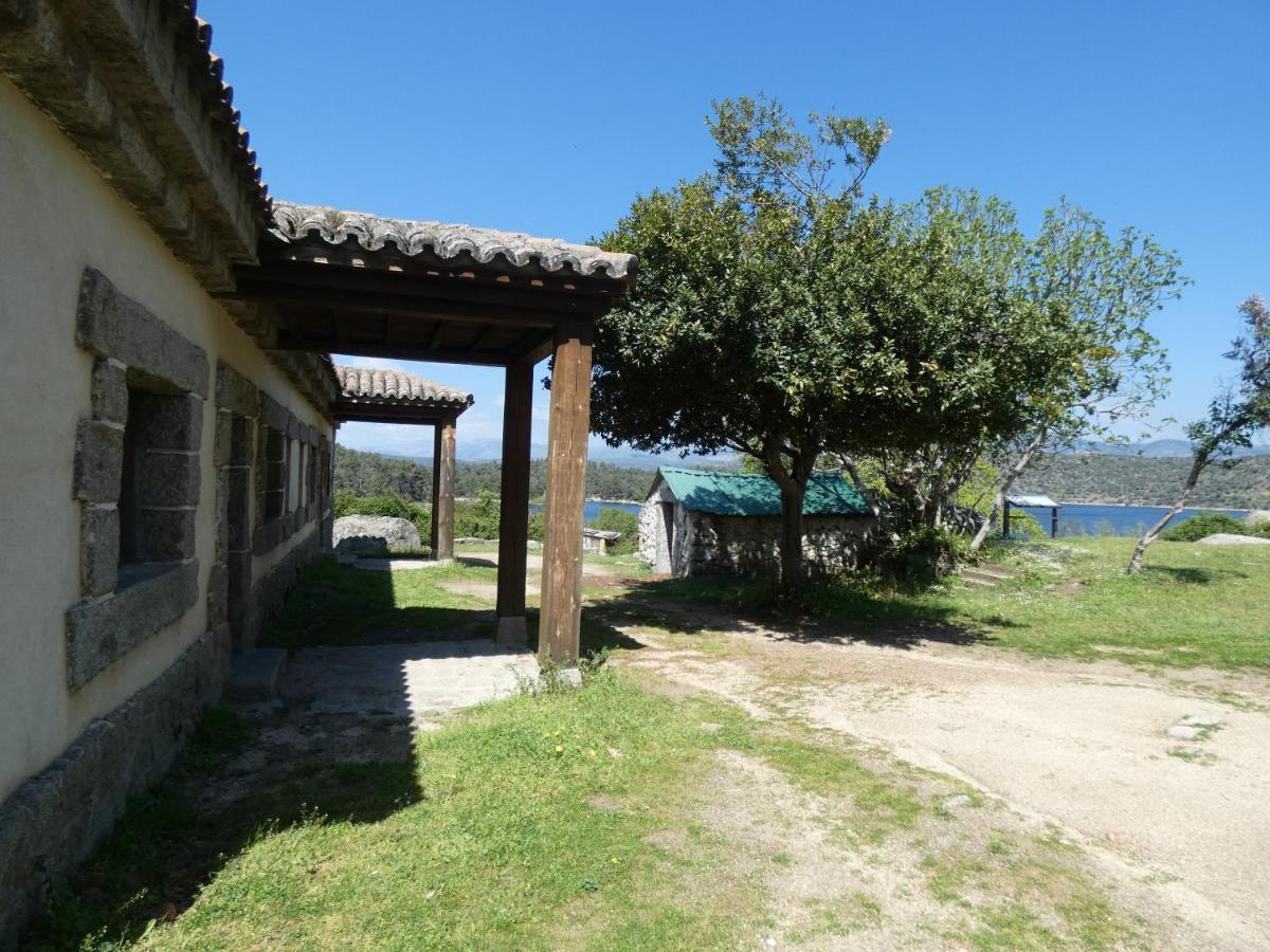 Nucleo De Turismo Rural Valle De Iruelas Las Cruceras Exterior foto